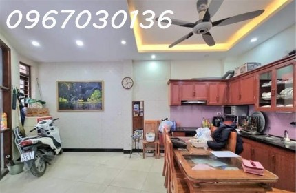 Bán nhà Bùi Xương Trạch – Khương Đình – Thanh Xuân 35m x 5T (Lô góc) Giá 5.05 tỷ. LH: 0967030136